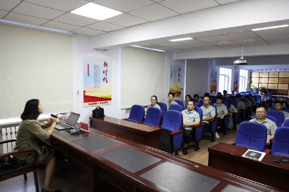 檢測中心開展“以學促廉，強化黨規(guī)黨紀學習意識” 主題廉政黨日活動
